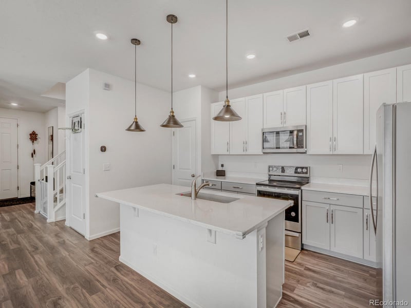 4397 Netherland Ct, Aurora, CO 80015