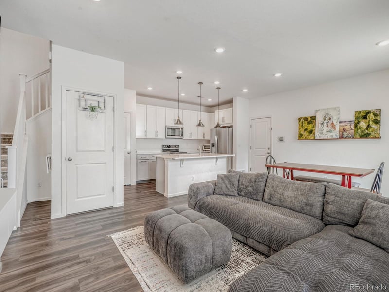 4397 Netherland Ct, Aurora, CO 80015