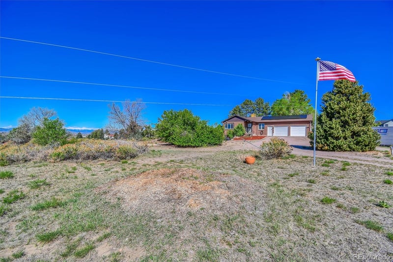 6785 Pitkin St, Foxfield, CO 80016