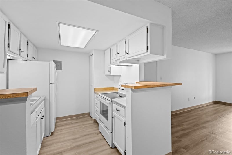 4400 Quebec St #102R, Denver, CO 80237