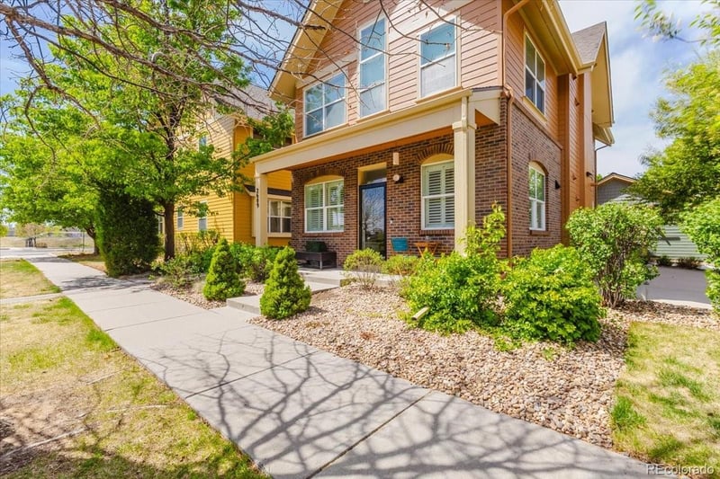 2609 Emporia Ct, Denver, CO 80238