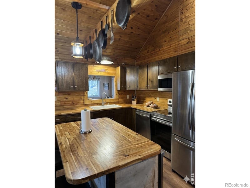 32759 Poudre Canyon Rd, Bellvue, CO 80512