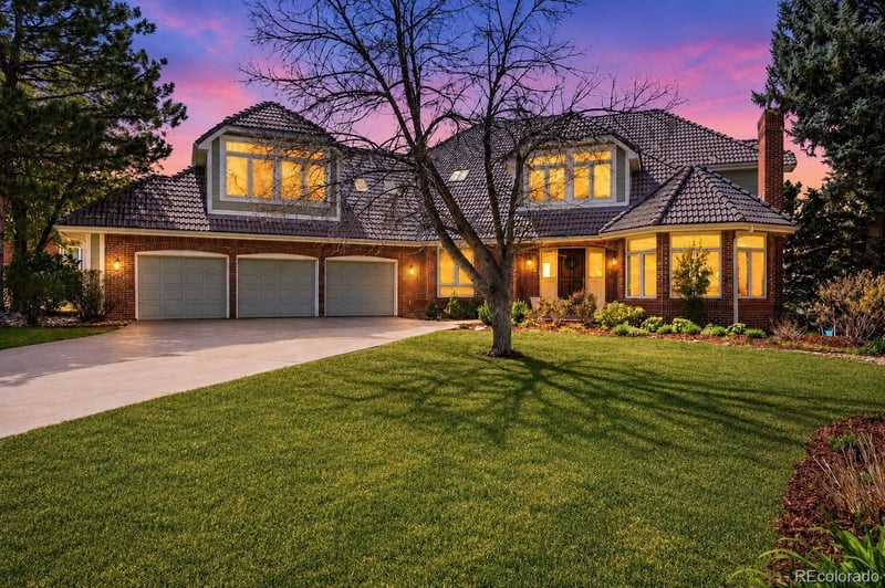 77 Falcon Hills Dr, Highlands Ranch, CO 80126