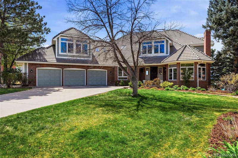 77 Falcon Hills Dr, Highlands Ranch, CO 80126