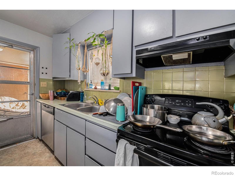 449 Drake Rd, Fort Collins, CO 80525