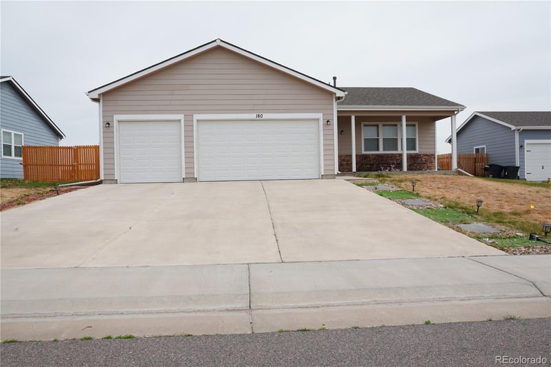180 4th Ave, Deer Trail, CO 80105