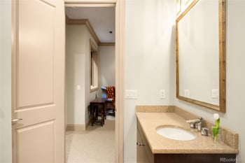 322 Adams St, Denver, CO 80206