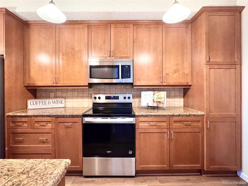 7877 Mississippi Ave #301, Denver, CO 80247