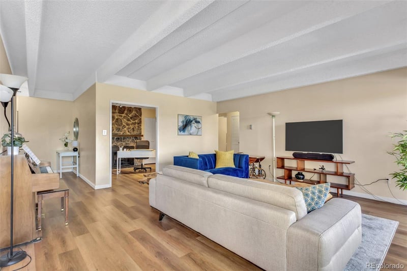 7877 Mississippi Ave #301, Denver, CO 80247