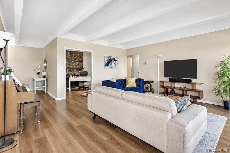 7877 Mississippi Ave #301, Denver, CO 80247