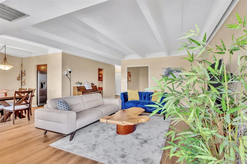 7877 Mississippi Ave #301, Denver, CO 80247