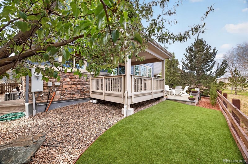 7045 Robertsdale Way, Aurora, CO 80016