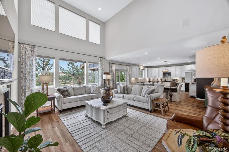 7045 Robertsdale Way, Aurora, CO 80016