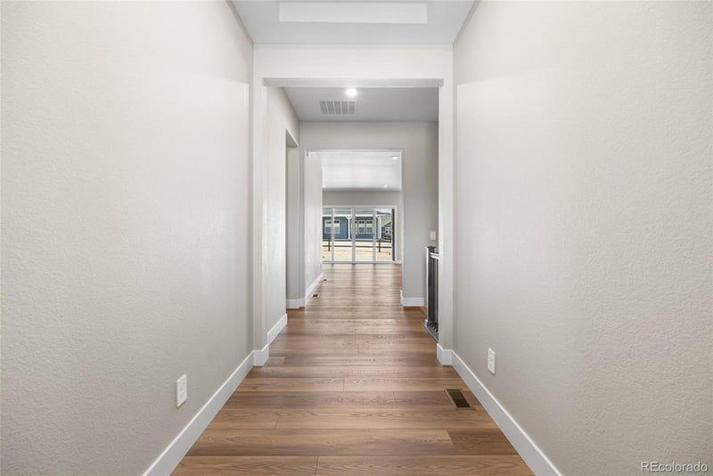 8811 Quemoy St, Aurora, CO 80016