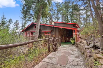 3875 Overlook Rd, Colorado Springs, CO 80906