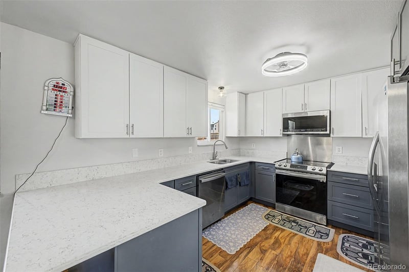 5333 Pitkin Ct, Centennial, CO 80015