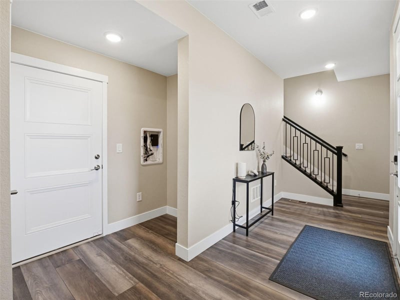 2220 Mcintyre St, Lakewood, CO 80228