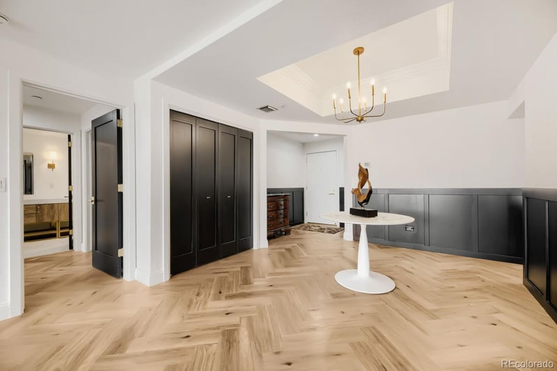 1900 Girard Pl #403, Englewood, CO 80113