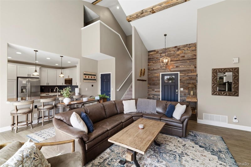 245 E Coyote Ct, Silverthorne, CO 80498