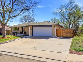 780 Vivian St, Lakewood, CO 80401