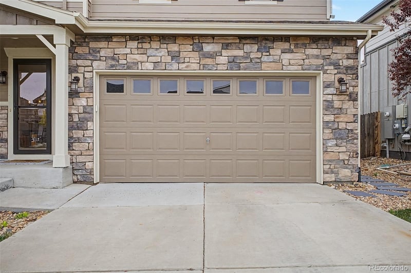 15022 70th Ave, Arvada, CO 80007