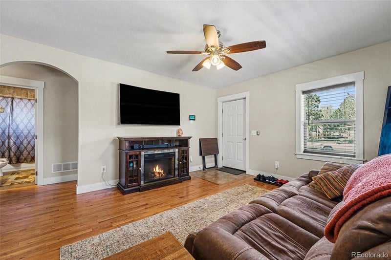 1540 Tamarac St, Denver, CO 80220