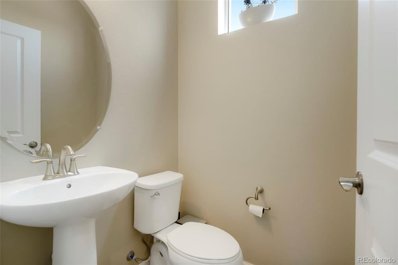 6974 Merseyside Ln, Castle Pines, CO 80108