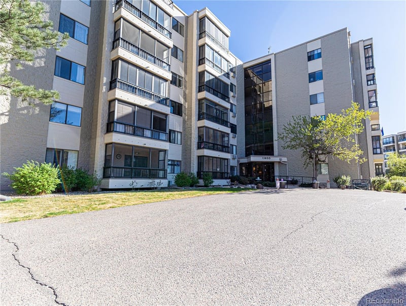 13850 Marina Dr #206, Aurora, CO 80014