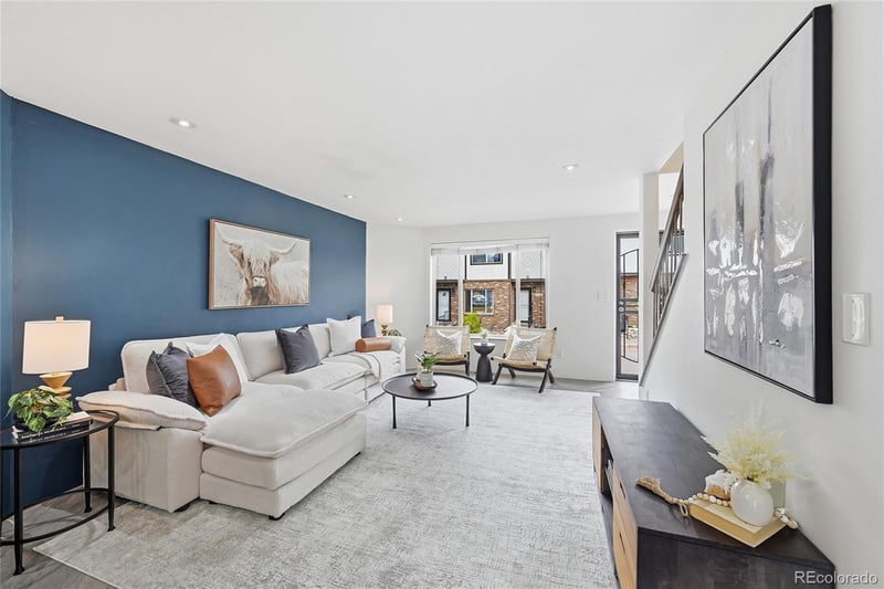 9850 Stanford Ave #B, Littleton, CO 80123