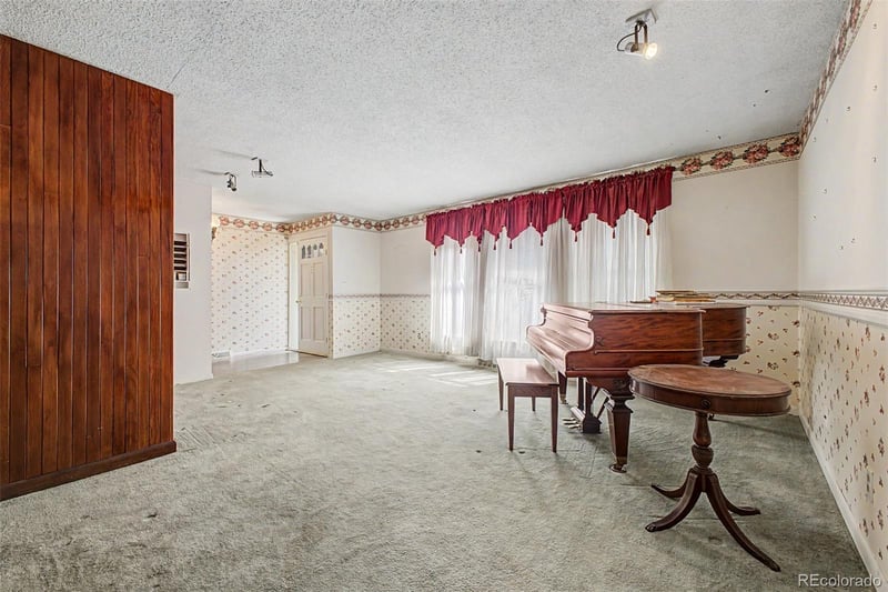 1600 Northwestern Rd, Longmont, CO 80503