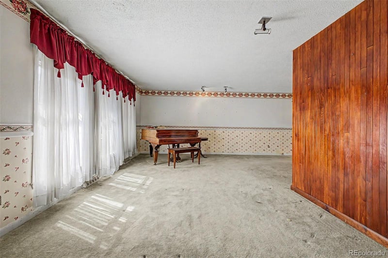 1600 Northwestern Rd, Longmont, CO 80503