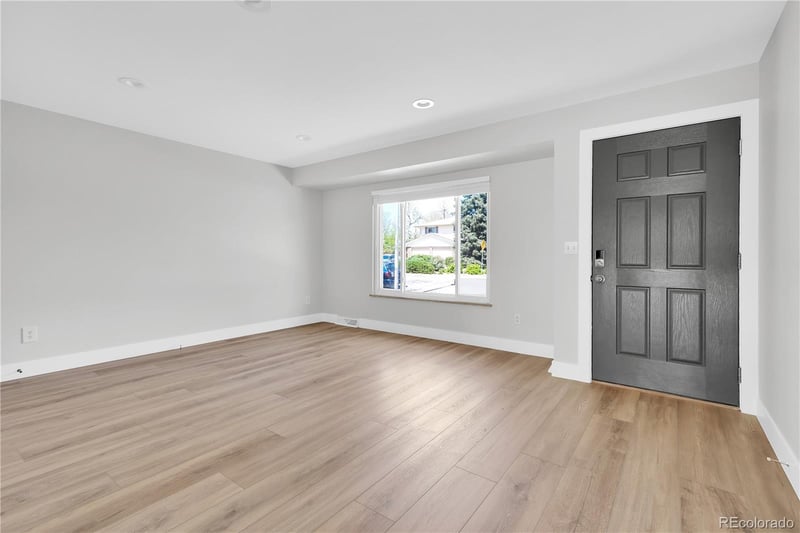 9204 W Colorado Ave, Lakewood, CO 80232