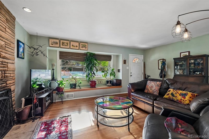 2084 Creighton Dr, Golden, CO 80401