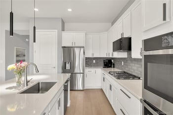 15833 Xanthia Way, Thornton, CO 80602