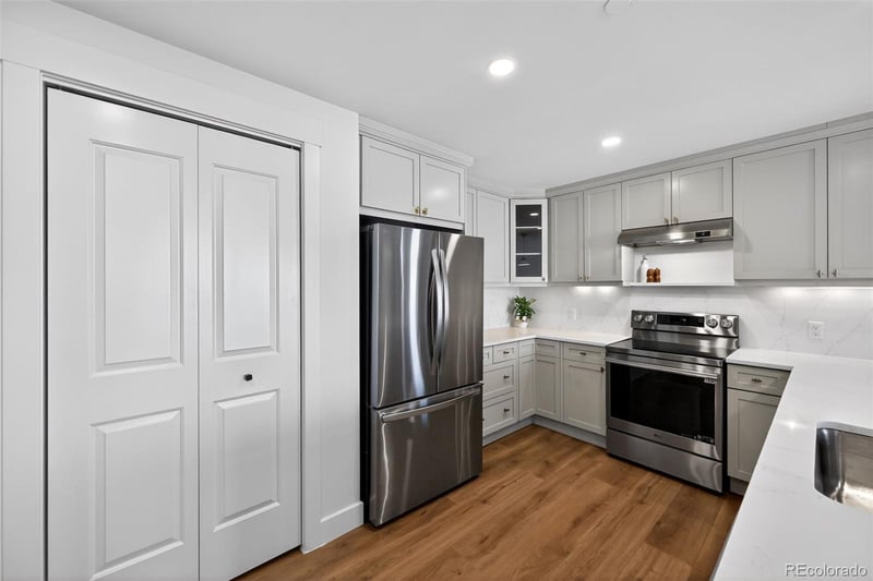 7220 Bonfils Ln #302, Lakewood, CO 80226