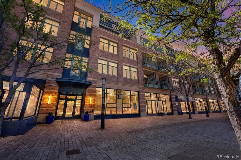 7220 Bonfils Ln #302, Lakewood, CO 80226