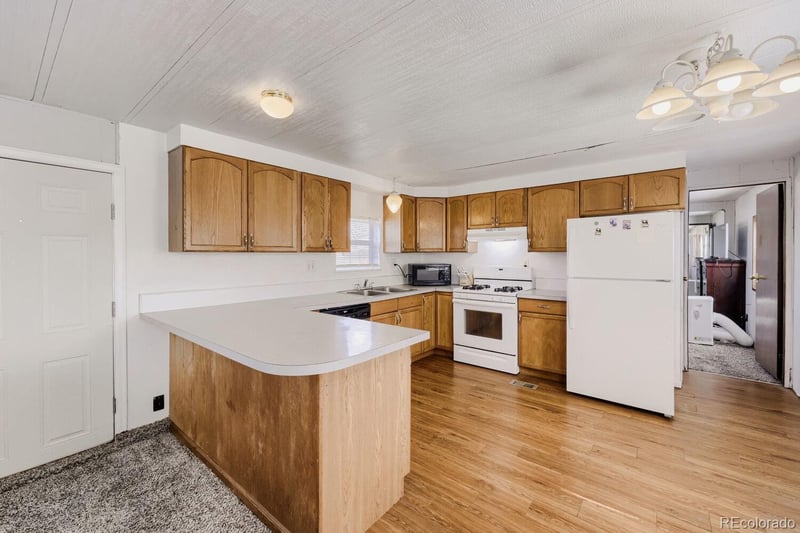 1030 Macdavidson Cir, Dacono, CO 80514