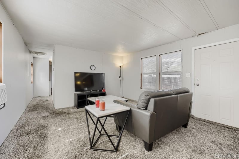 1030 Macdavidson Cir, Dacono, CO 80514