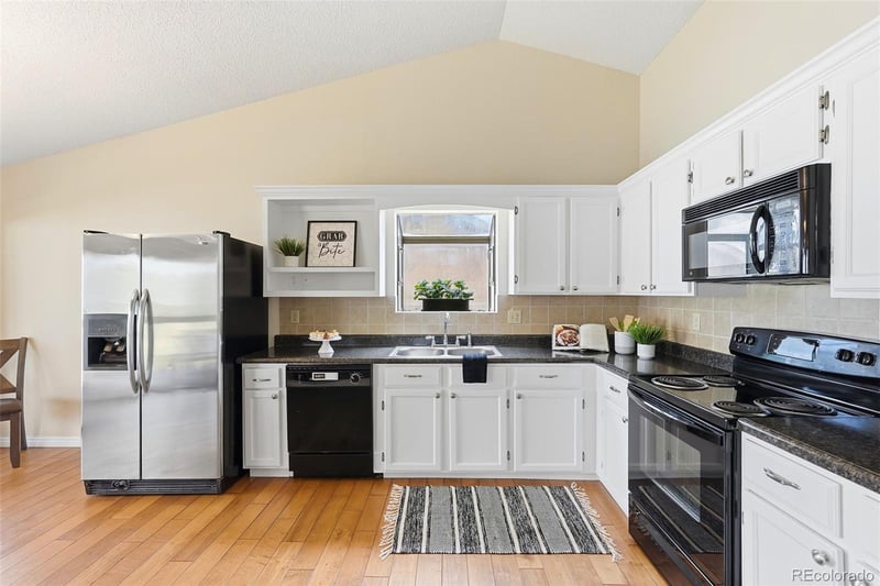 240 Bennington Dr, Colorado Springs, CO 80906