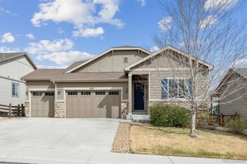 21157 Layton Ln, Aurora, CO 80015