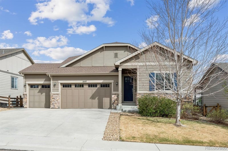 21157 Layton Ln, Aurora, CO 80015