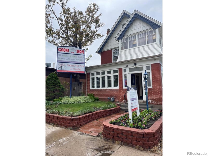 913 Corona St, Denver, CO 80218