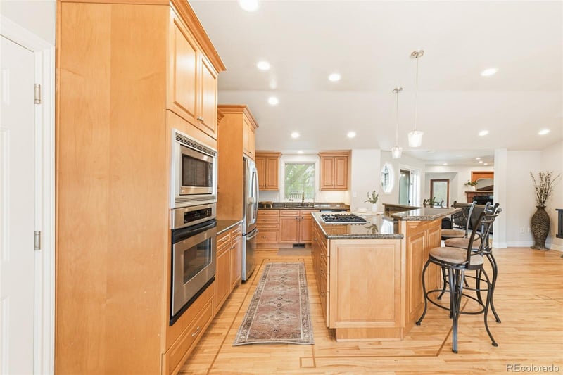 7351 Clermont Dr, Centennial, CO 80122