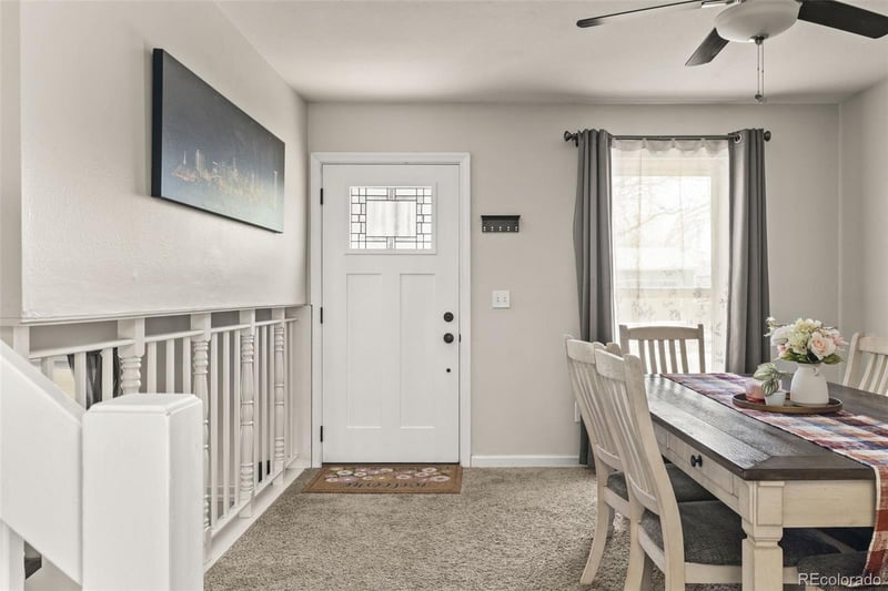 19570 Batavia Dr, Aurora, CO 80011