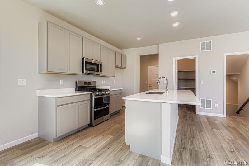 2143 Silverado Ln, Fort Lupton, CO 80621