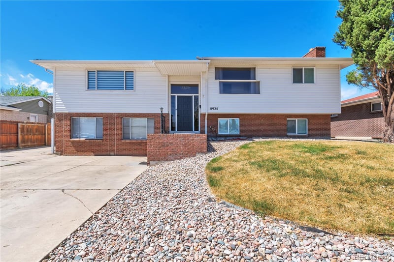 8925 Oakwood St, Westminster, CO 80031