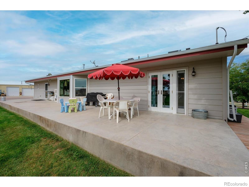 50950 32nd Ave, Bennett, CO 80102