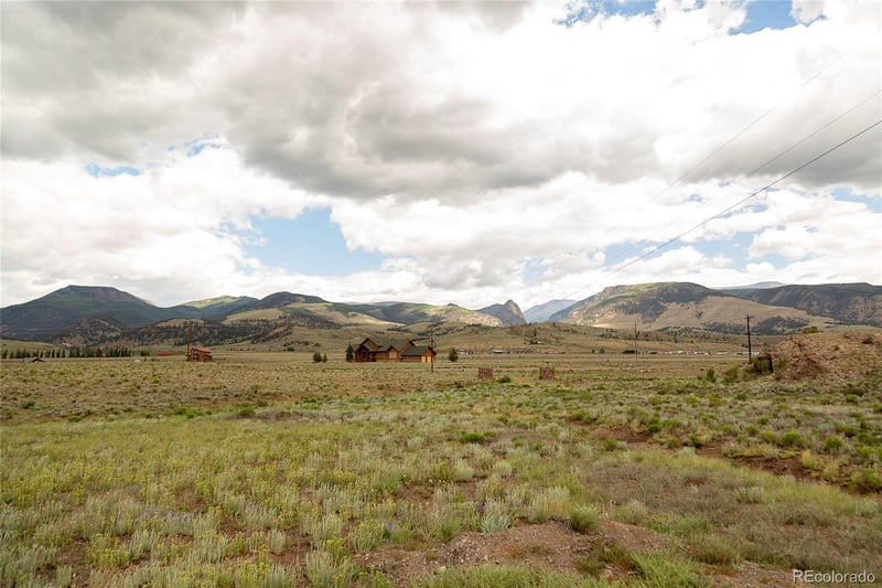 410 Macfarlane Ln, Creede, CO 81130