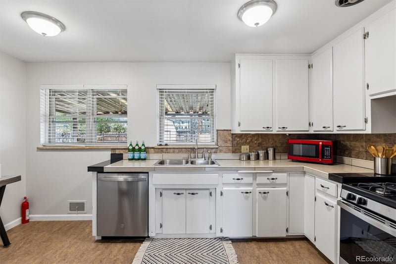 5755 Dover St, Arvada, CO 80002