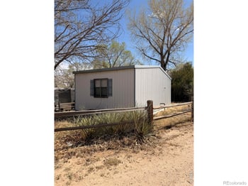 139 Cherokee Cir, Weldona, CO 80653